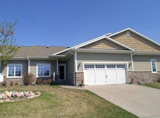 1305 Rosewood Trl, Onalaska, WI 54650