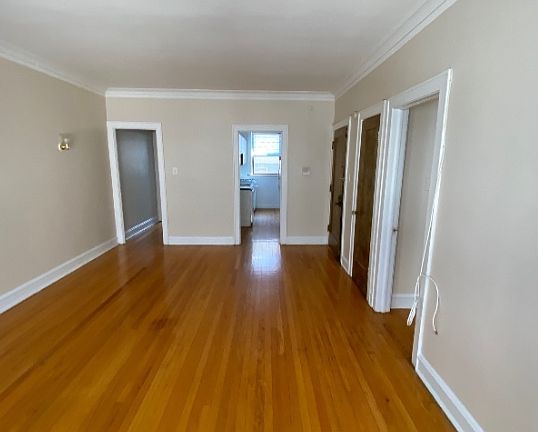 2nd image of 4519 N Paulina St Unit 25-1A