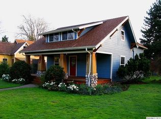 621 S Water St, Silverton, OR 97381