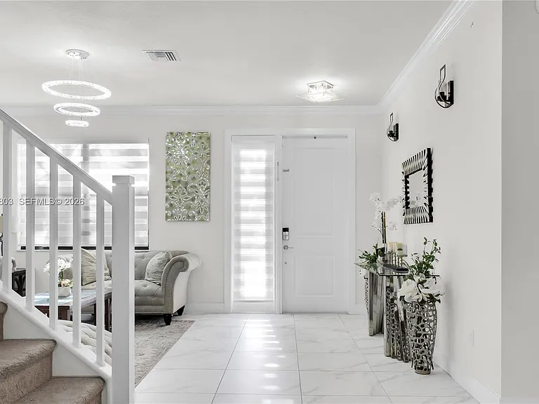 7314 Estero Dr — Photo 3