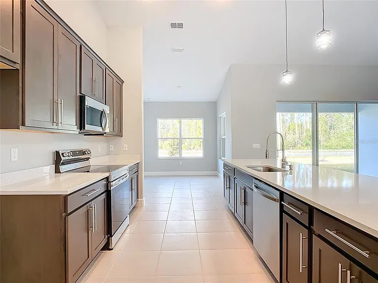 16 Egan Dr — Photo 24
