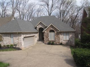 8804 Wooded Trail Ct, Louisville, KY