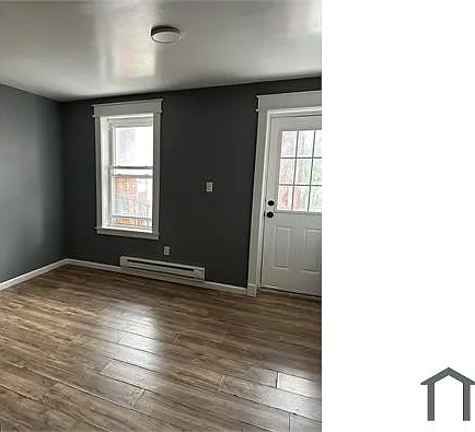 Studio, 425 sqft, $895 — Photo 3