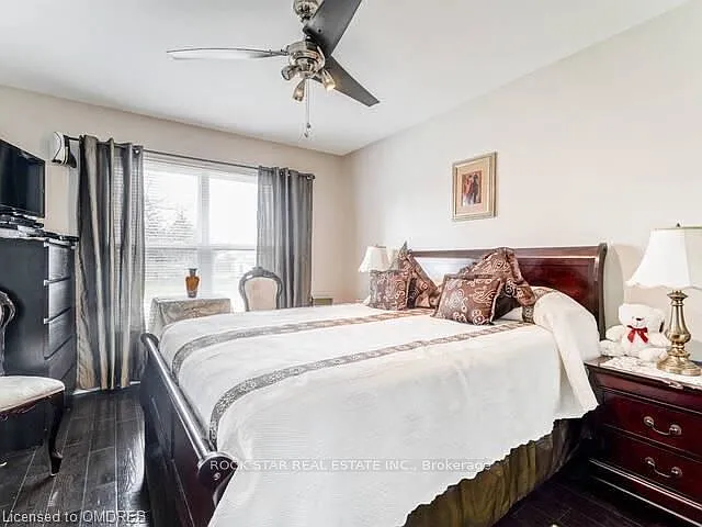 78 Billington Cres #UPPER — Photo 12