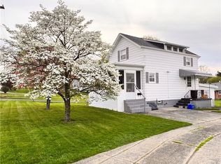 210 1st Ave, Belle Vernon, PA