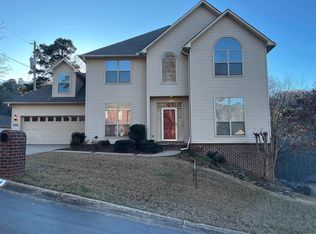 2104 Huntleigh Ct, Little Rock, AR 72212