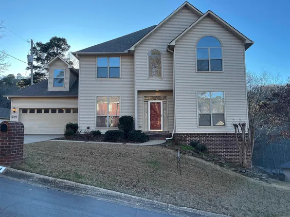 2104 Huntleigh Ct, Little Rock, AR 72212