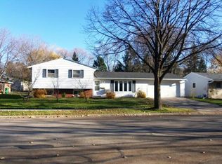 1835 Neal Ct, Green Bay, WI 54302