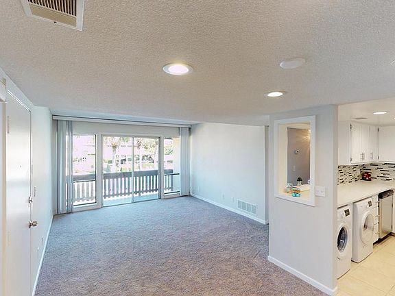 3rd image of 40 Club House Dr APT 202