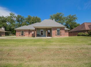 109 Wadesboro Rd, Carencro, LA 70520
