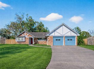 5703 Woodville Ln, Pearland, TX 77584