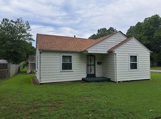 923 Waring Rd, Memphis, TN 38122