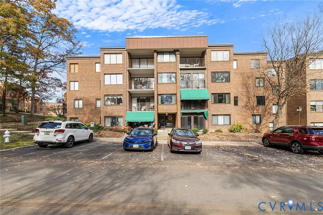 1501 Largo Rd APT 301 photo 1