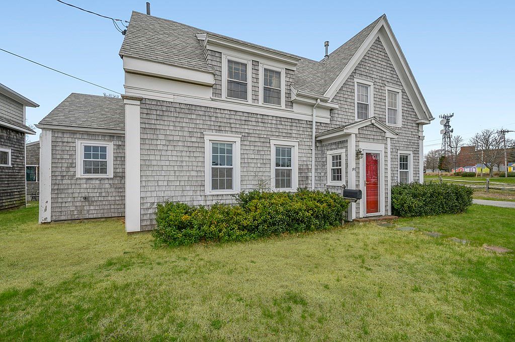 101 Ocean St Hyannis Ma 02601 Mls 72816131 Zillow
