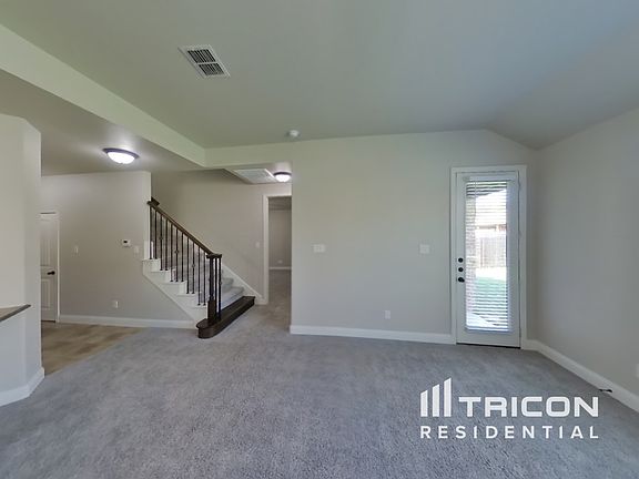 2nd image of 1185 Barberry Dr