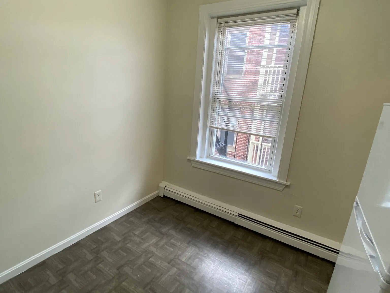 2 bed, 600 sqft, $3,700 — Photo 3