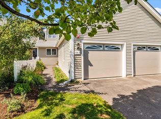 214D Kearsage Dr, Suncook, NH 03275