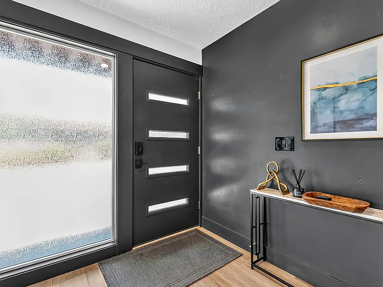 579 W Curling Dr — Photo 26