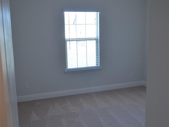 2nd image of 5501 Crosby Dr