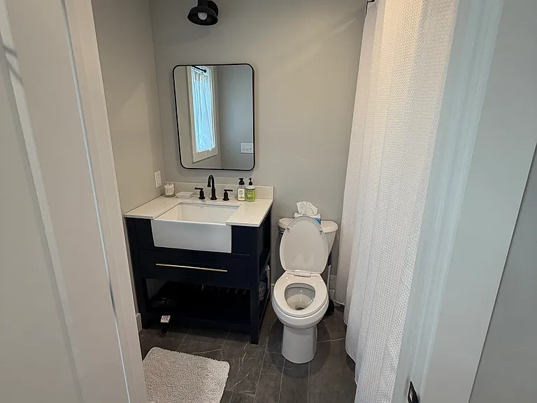 300 Upper Evergreen Dr #B — Photo 11