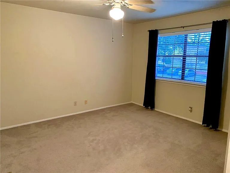 2906 West Ave #3 — Photo 6