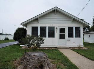 206 S Spring St, Geneseo, IL 61254