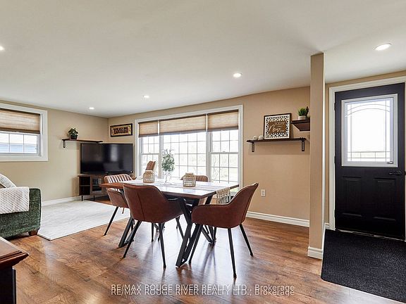 4th image of 80 Davidge Dr