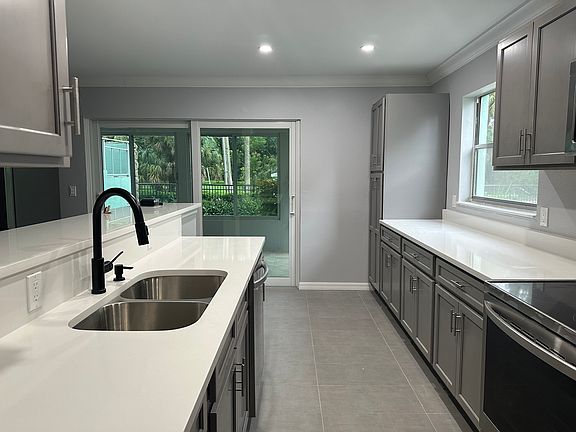 New kitchen