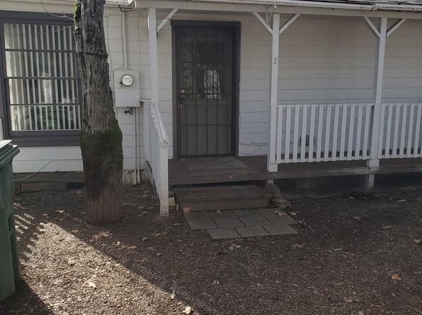 2425B Lakeshore Blvd