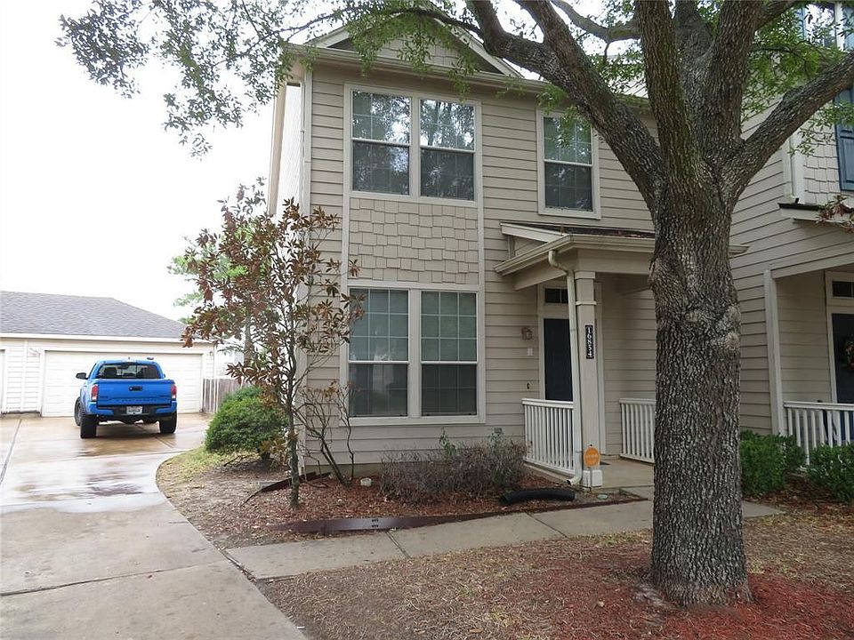 1st image of 16854 Pine Castle Dr