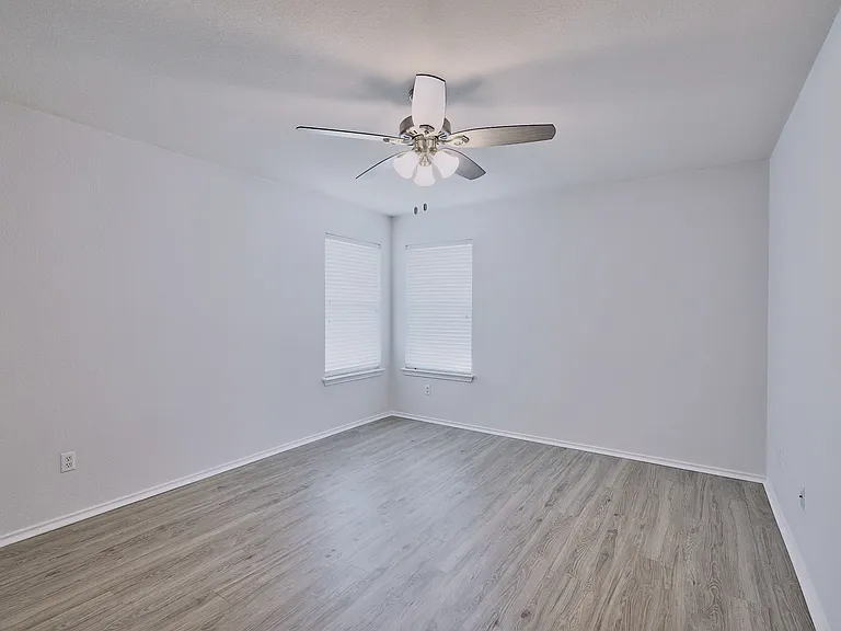9316 Rowlands Sayle Rd — Photo 40