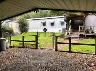 933 Dyson Creek Rd, Dry Prong, LA 71467