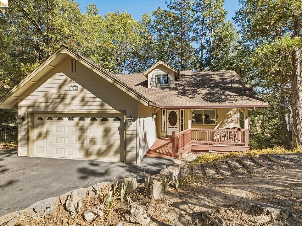 1st image of 22437 E Rhine River Dr