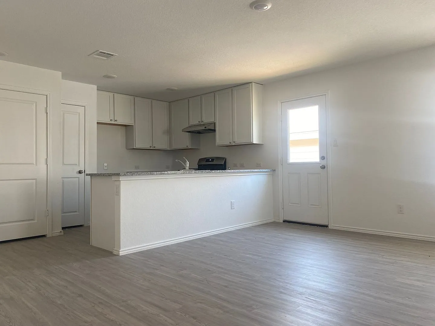 Brand New and Ready for You! — Photo 4