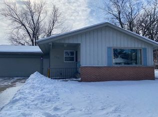 705 E Wilson Ave, Appleton, WI 54915