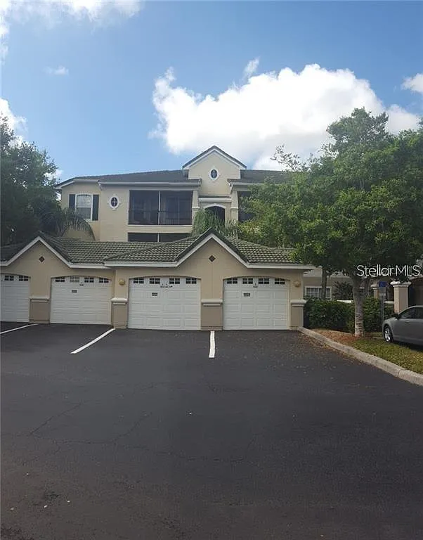 2 bed, 1.0 bath, 1116 sqft, $1,700 — Photo 1