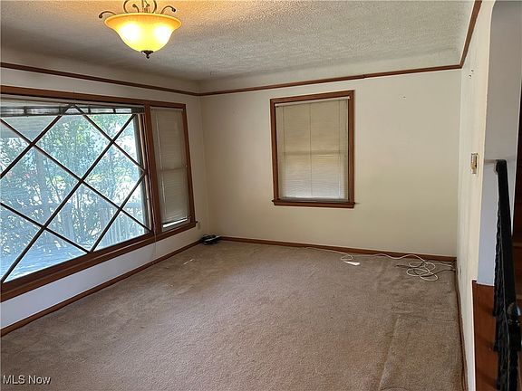 4th image of 29625 Green Dr
