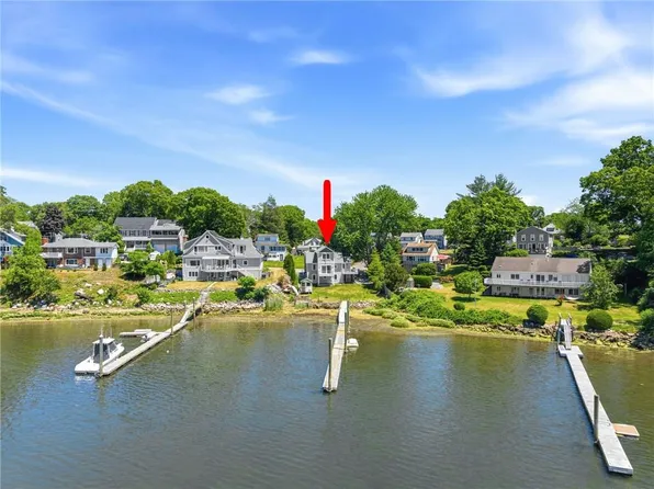 197 Grand View Dr, Warwick, RI 02886