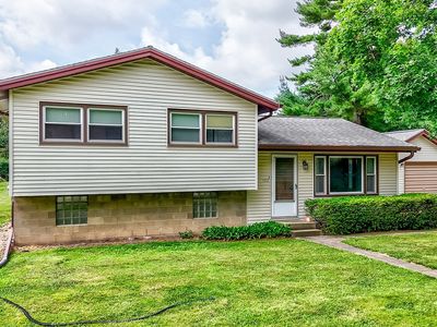 132 New St, Seneca, IL, 61360
