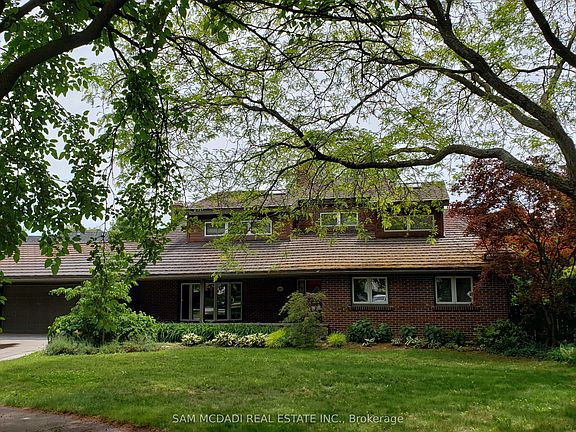 2nd image of 1460 Halyard Ct