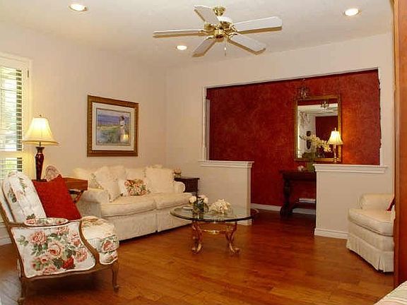 2nd image of 10112 Faircrest Dr