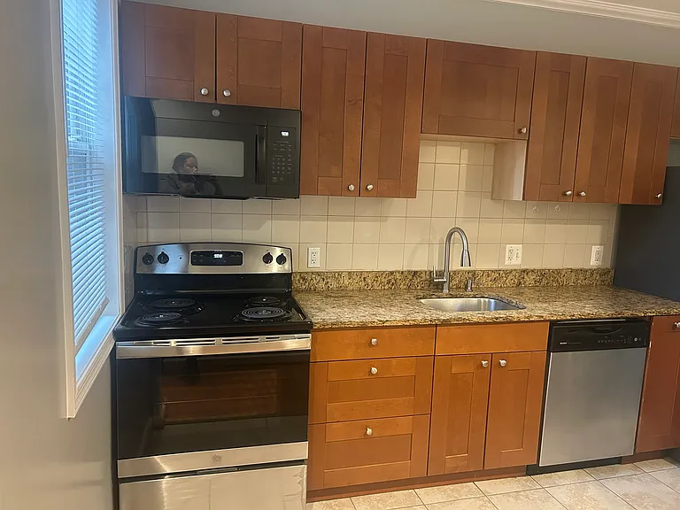 1209 Madison St NW #3 — Photo 3