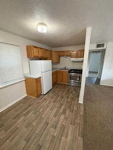 1014 S Waco St Photo 1