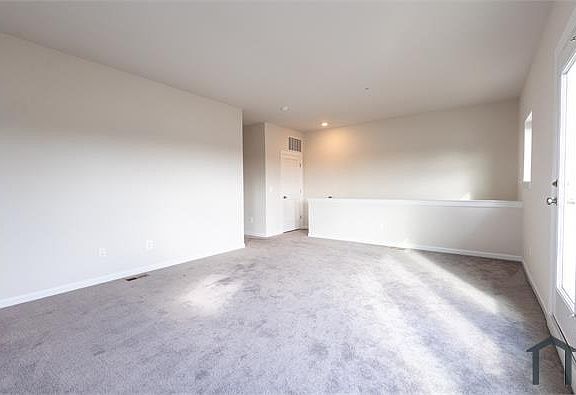 5th image of 16650 Crabbs Branch Way