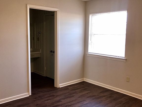 2nd image of 8966 Chesterfield Dr APT 1
