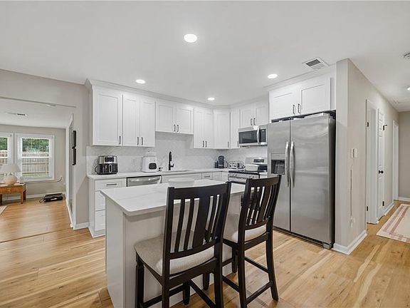 5th image of 4908 Pimlico Cir