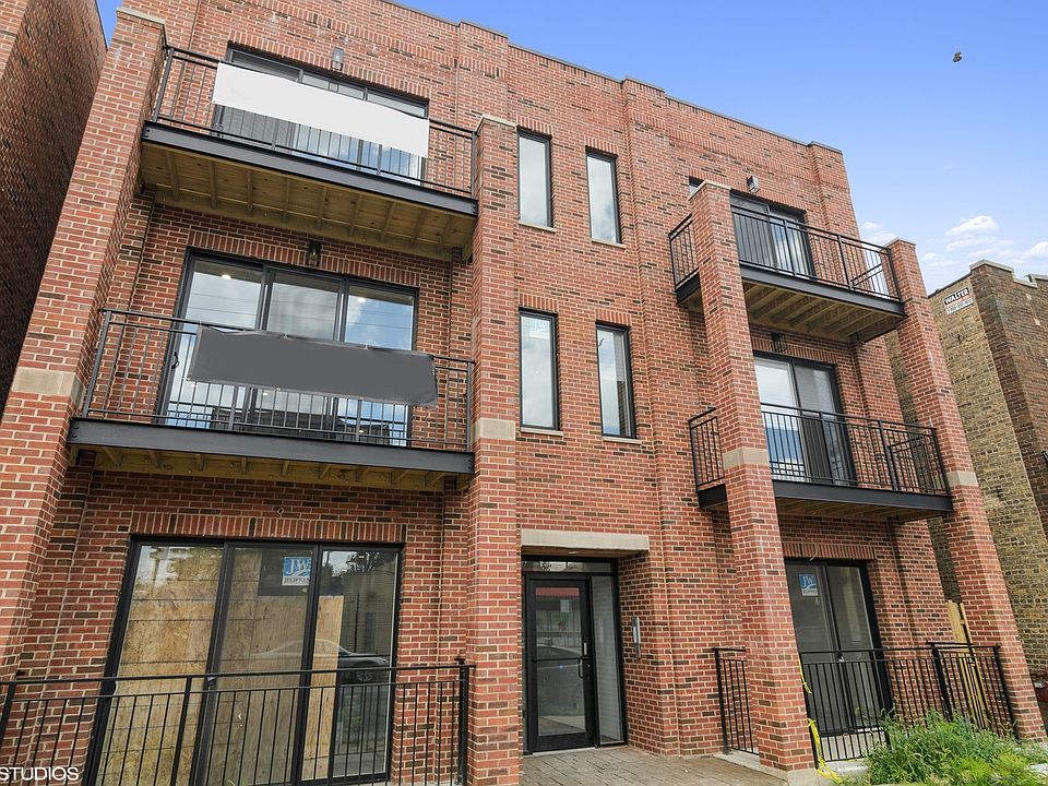1st image of 5544 W Montrose Ave #3E