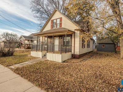 708 W 5th St, Canton, SD, 57013