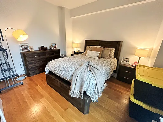 Rented by Corcoran | media 14