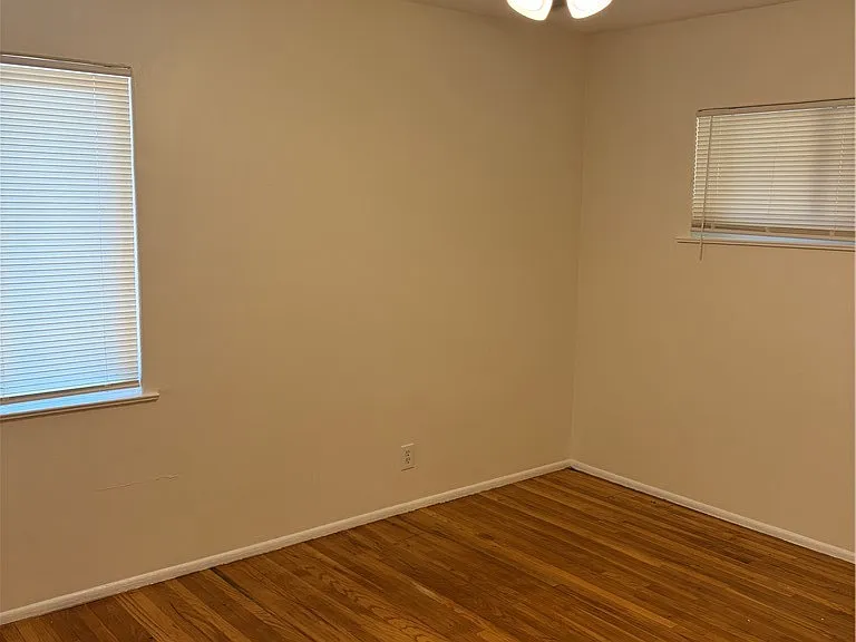 749 N Viceroy Ave — Photo 13